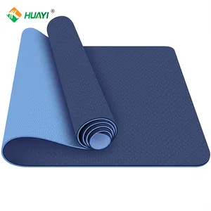 HUAYI Produsen Grosir Kustom Ramah Lingkungan Dicetak 72 "L 24" W 6Mm Dua Warna Tpe Matras Yoga dengan Tali Pembawa