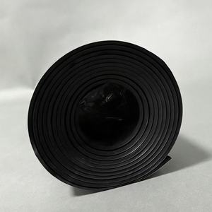 Film de protection ignifuge noir 1,9 mm, grade V0, feuille de silicone en rouleau, forme personnalisée - Product Image 5