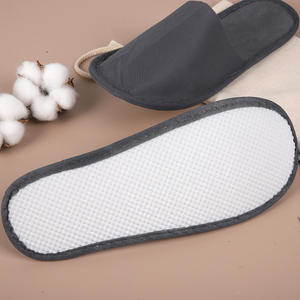 Otel odası misafirler için özelleştirilmiş tasarımlar ile özel dokunmamış kumaş rahat seyahat taşınabilir tek kullanımlık terlik - Product Image 3