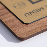 Menu Personnalisé Haut de Gamme à Design Innovant Motif Sculpté pour Restaurant Bar, Code QR de Bureau en Bois