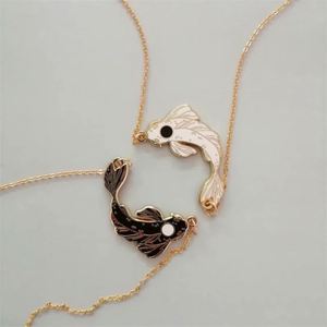 Collier de couple tendance noir et blanc avec pendentif porte-bonheur, collier créatif Tai Chi Yin Yang Koi - Product Image 2