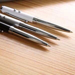Stylo pointeur laser : Stylo à bille en métal avec logo personnalisé pour les cadeaux d'affaires et promotionnels - Product Image 4