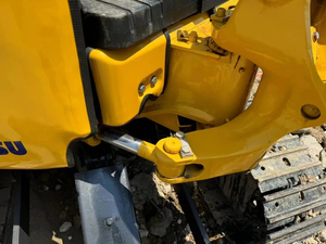 Mini Excavadora de Alto Rendimiento de 2 Toneladas Komatsu PC20MR, Excavadora de Tipo Oruga con Motor y Bomba para Jardinería con Certificación CE EPA - Product Image 6