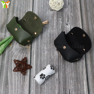 YY nuova borsa in pelle per cacca di cane con gancio in pelle PU Poop contenitore di stoccaggio per cani da compagnia da appendere portatili per gli amanti degli animali domestici - Product Image 2