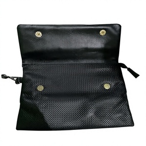 Sac à main en cuir véritable pour homme Reven, fermeture à glissière avec logo, style minimaliste, utilisation quotidienne, toutes saisons, antivol, résistant à l'eau - Product Image 3