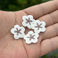 Fleurs de cerisier brodées, sans colle, adaptées pour les pinces à cheveux DIY, les accessoires pour cheveux et les accessoires vestimentaires.