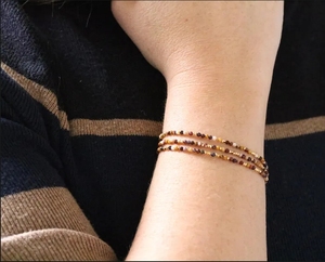 สร้อยข้อมือแจสเปอร์ทำด้วยมือสีทองของชนเผ่าฮิลสำหรับการรักษาวาเลนไทน์และวันแม่สร้อยข้อมือลูกปัดของคุณ3ชั้น - Product Image 2