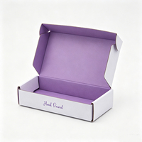 Scatola di Spedizione in Cartone Ondulato Personalizzata con Logo Stampato, Bianca e Viola, Confezione Regalo per Set di Candele, Saponi e Cosmetici