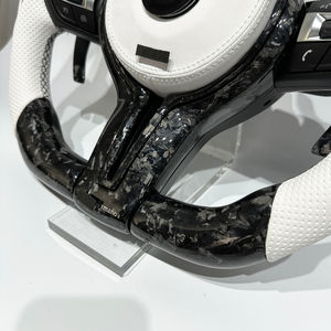 Volante de Fibra de Carbono con Pantalla LED M Directo de Fábrica para <span class=keywords><strong>BMW</strong></span> M2 M3 M4 <span class=keywords><strong>M5</strong></span> F10 F50 F30 F32 F80 F82 F90 E90 E92 E60 E63 G20 G30 - Product Image 4