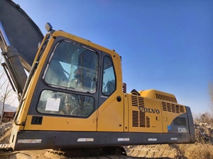 รถขุดตีนตะขาบ Volvo EC360BLC มือสอง ขนาด 36 ตัน เครื่องยนต์ Deutz แท้ รถขุดไฮดรอลิกสำหรับงานก่อสร้างและเหมืองแร่ - Product Image 5