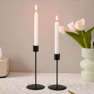 Candelabro de metal negro, candelabro alto de hierro, centro de mesa, portavelas para bodas, fiestas y decoración del hogar. - Product Image 1