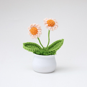 Bouquet di Rose Mini Carine all'Ingrosso, Decorazione da Scrivania per il Supporto Emotivo, Giocattolo Fatto a Mano all'Uncinetto in Vaso per Casa e Ufficio - Product Image 5