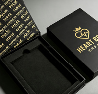 Boîte de rangement pour cartes de collection sportives en carton rigide avec logo personnalisé, emballage cadeau magnétique avec mousse EVA
