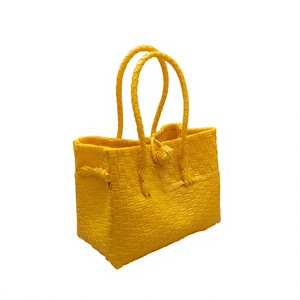 Bolso de Playa Ecológico Tejido a Mano de Plástico Amarillo, Impermeable, Estilo Paja Reciclada, Cesta de Compras, Bolso de Mano - Product Image 2