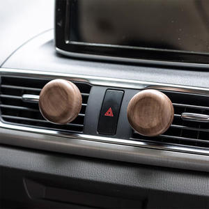 Venta caliente de alta calidad de larga duración de aleación suelta Clip de ventilación de <span class=keywords><strong>coche</strong></span> aceite esencial difusor de <span class=keywords><strong>coche</strong></span> ambientador <span class=keywords><strong>coche</strong></span> Perfume madera - Product Image 2