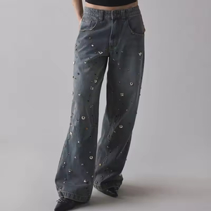 All'ingrosso 100% cotone pesante Denim oversize Skate Fit <span class=keywords><strong>Jeans</strong></span> da <span class=keywords><strong>uomo</strong></span> a <span class=keywords><strong>vita</strong></span> <span class=keywords><strong>bassa</strong></span> grigio blu lavaggio chiodati <span class=keywords><strong>Jeans</strong></span> larghi borchiati - Product Image 3