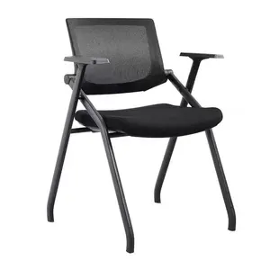 Cadeira de treinamento em malha estilo moderno, banco de metal dobrável com design simples para sala de conferências, estudante e instituição