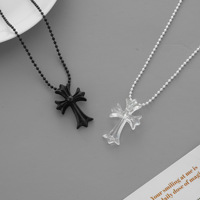 Collar Clásico con Cruz de la Serie Chrome, Chapado en Latón, Minimalista y Elegante, Cadena para Clavícula con Cruz Blanca y Negra, Moda Diaria
