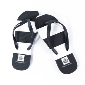 Producto personalizado directo <span class=keywords><strong>de</strong></span> fábrica zapatillas <span class=keywords><strong>de</strong></span> playa Chanclas <span class=keywords><strong>de</strong></span> goma mujeres o hombres chanclas baratas <span class=keywords><strong>de</strong></span> alta calidad - Product Image 1