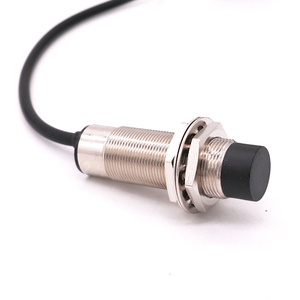 Capteur de niveau capacitif à fonction standard CTC18 10-30VDC 3 fils, capteur de proximité capacitif non encastré, détecteur de métaux - Product Image 4