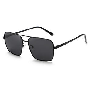 Lunettes de soleil polarisées pour hommes, monture carrée en métal, protection UV400, conduite, pêche, sports de plein air, lentilles TAC noires - Product Image 2