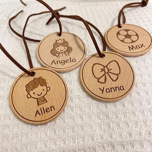 Etichette <span class=keywords><strong>in</strong></span> <span class=keywords><strong>Legno</strong></span> Personalizzate per Bicchieri, Zaini e Pacchetti Scolastici - Ideali per il Ritorno a Scuola - Product Image 1