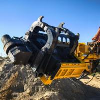 Dents de serrage latérales multifonctionnelles 12m Machine d'entraînement de pieux Marteau vibrant Pilote de pieu avec moteur importé des États-Unis