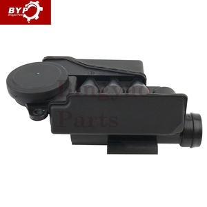 Séparateur d'huile moteur, pièces de moteur automobile pour <span class=keywords><strong>Audi</strong></span> A6 A8 R8 RS4 <span class=keywords><strong>S5</strong></span> 4.2L <span class=keywords><strong>V8</strong></span> 2007-2012 OE 079103464F, vente en gros en stock, <span class=keywords><strong>prix</strong></span> d'usine - Product Image 4
