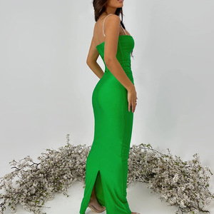 Robe de cocktail longue élégante et sexy à strass, dos nu, taille haute, coupe ajustée - Product Image 4