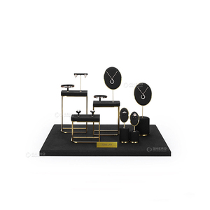 แท่นโชว์เครื่องประดับไมโครไฟเบอร์คุณภาพสูง ฐานเรซิ่น สีสั่งทำได้ สำหรับเครื่องประดับชั้นดี แหวน กำไล สร้อยคอ - Product Image 6