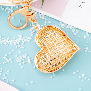 Hot Bán Sáng Tạo Kim Loại Keytag Trong Đào Hình Trái Tim Rhinestone Tình Yêu Xe Keyfob Bán Buôn Quà Tặng <span class=keywords><strong>Keyholder</strong></span> - Product Image 4