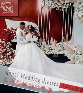 Vestido de Novia Blanco Puro de Alta Calidad con Cola, Estilo Africano 2026, con Encaje - Product Image 4