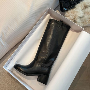 Bottes en cuir véritable noir pour femmes, talons épais et hauteur du genou - Product Image 3