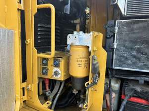 Excavateur Caterpillar 312DGC d'occasion avec pompe à moteur et PLC-Poignée robuste sur chenilles pour une stabilité des terrains complexes - Product Image 5