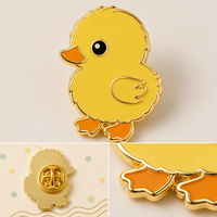 Broche émaillée souple 2D Canard de Pâques Jaune, Bijoux de printemps sur le thème du bassin, Badges métalliques en gros, Pins émaillés personnalisés
