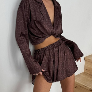 Ensemble de pyjama imprimé en satin doux pour femme, <span class=keywords><strong>nouvelle</strong></span> collection automne, confortable et agréable pour la peau, manches longues et short, vêtements d'intérieur - Product Image 3