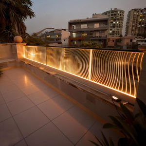 DDP Garde-corps en verre sans cadre avec <span class=keywords><strong>éclairage</strong></span> LED américain pour balcon <span class=keywords><strong>extérieur</strong></span>, villa, hôtel, rail en U pour terrasse, prix - Product Image 1