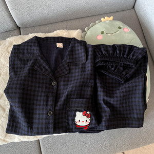 Set di <span class=keywords><strong>pigiama</strong></span> in cotone da donna e ragazza con nuvole estive pantaloni corti a maniche corte per la primavera all'ingrosso - Product Image 5