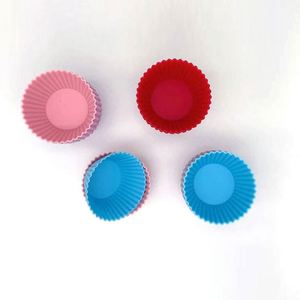 Moldes Redondos de Silicona para Muffins de 7 cm - Moldes para Hornear de Silicona de Grado Alimenticio, Resistentes al Calor -40°C ℃   hasta 230 ℃   Antiadherente y Fácil de Desmoldar - Product Image 2