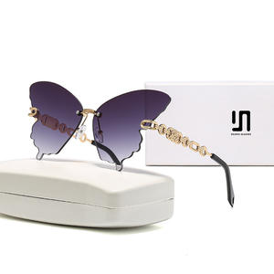 Gafas de sol con forma de mariposa para mujer, montura metálica, lentes degradadas, protección UV400, estilo callejero moderno, montura grande - Product Image 3