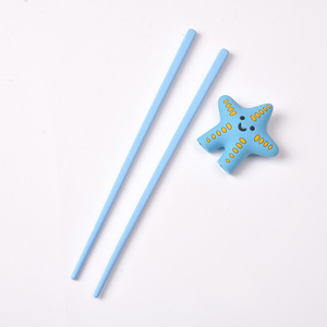 <span class=keywords><strong>Palillos</strong></span> de práctica <span class=keywords><strong>para</strong></span> niños pequeños, diseño de boca de tigre, material de gel de silicona, diseño de dibujos animados, forma cuadrada - Product Image 3