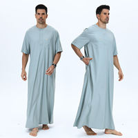 Jubah musulmane modeste du Qatar de haute qualité, nouveau design, Thobe avec poches, couleur unie, Robe Thawb pour hommes M0120