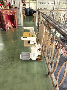<span class=keywords><strong>Monte</strong></span>-<span class=keywords><strong>escalier</strong></span> compact et pliable ou fauteuil <span class=keywords><strong>monte</strong></span>-<span class=keywords><strong>escalier</strong></span> <span class=keywords><strong>pour</strong></span> les familles ayant des <span class=keywords><strong>personnes</strong></span> âgées - Product Image 2