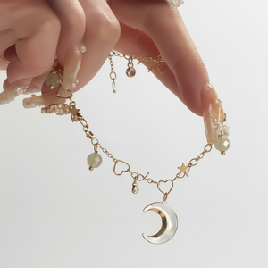 Vendita calda di tendenza gioielli di cristallo Punk da donna braccialetti di perline con stella a foglia incrociata all'ingrosso - Product Image 1