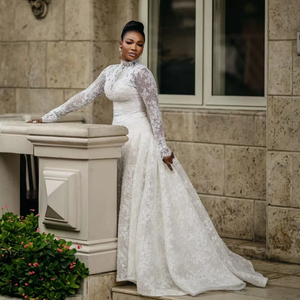 Abiti da sposa a sirena in pizzo con perline, stile africano, collo alto, applicazioni, maniche lunghe, abiti da sposa con bottoni sul retro, personalizzabili per fuga in matrimonio - Product Image 1