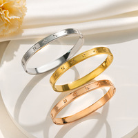 Gelang Emas Bertabur Zirkon Warna Tahan Luntur, Trendi, Mewah, dan Elegan untuk Wanita, Bernuansa Mewah yang Halus dan Berkelas