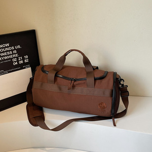 Sacs de sport et de voyage unisexes multicolores à fermeture éclair en tissu Oxford, de qualité supérieure, très demandés, utilisables toute l'année, avec motif lettres, pour la mode, le sport et la gym - Product Image 3
