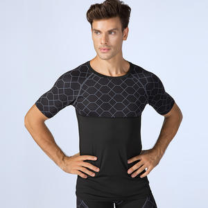 T-shirt de compression de gymnastique avec logo personnalisé Couche de base de musculation musculaire sportive pour hommes avec impression numérique Style sportif - Product Image 6