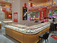 Présentoir à bijoux en MDF et verre de luxe Vitrine pour magasins de détail et centres commerciaux Comptoir pour salle d'exposition