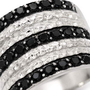 Anello Aperto Minimalista Bianco e Nero, Anello Statement alla Moda per Donne, Accessorio per Dito in Stile Semplice - Product Image 3